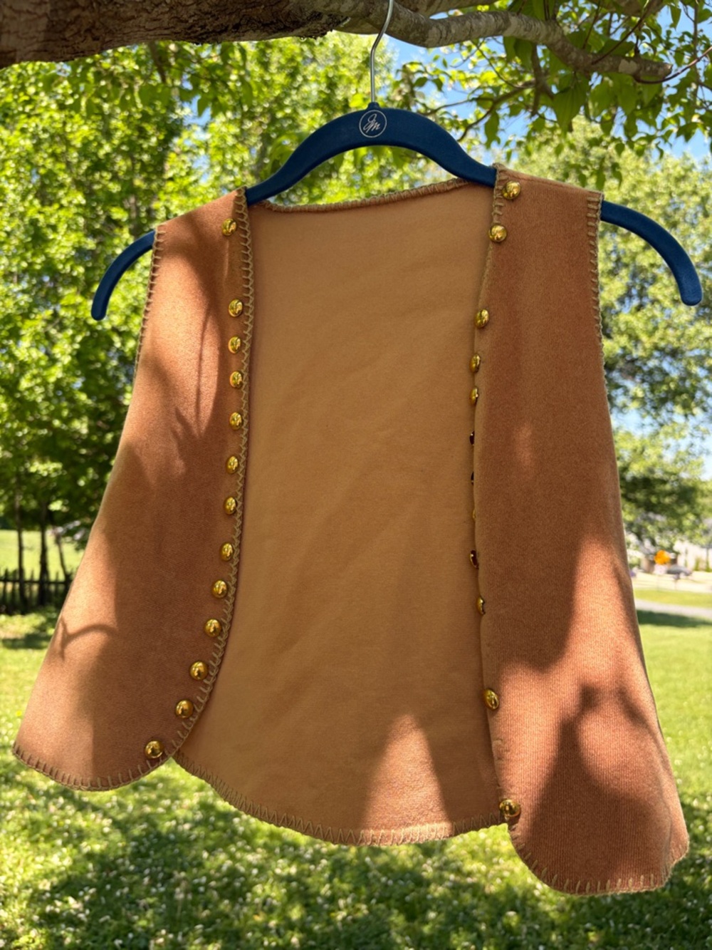 Soft short vest